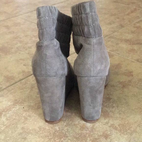 DV Dolce Vita Suede Leather Wedge Ankle Booties - Picture 4 of 5